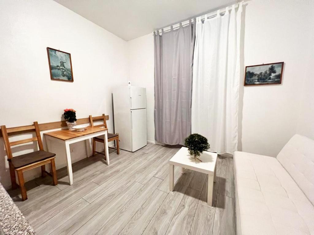 Savona Casa Per Vacanze E Lavoro Appartement Buitenkant foto