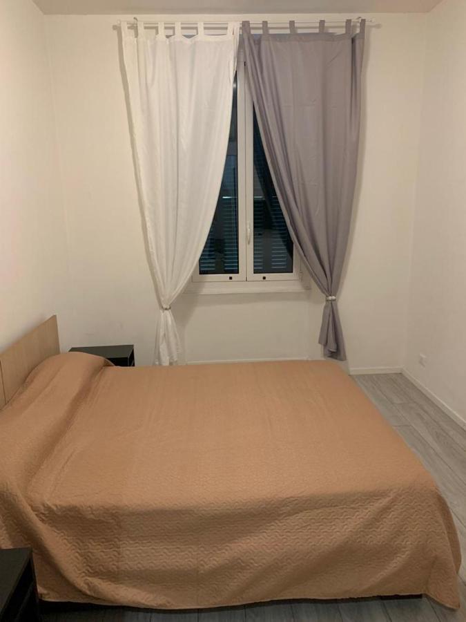 Savona Casa Per Vacanze E Lavoro Appartement Buitenkant foto